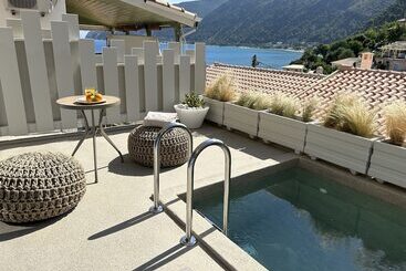 تختخواب و صبحانه Tellion Suites