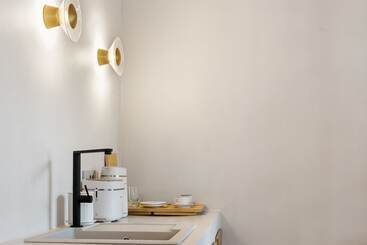تختخواب و صبحانه Tellion Suites