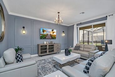 Fantasia @ Storey Lake By Shine Villas #408