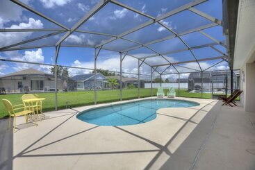 Gilded Parasol By Shine Villas Remington Golf 420