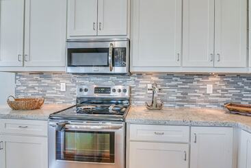Gorgeous Galveston Bay Home W/ Private Pool!
