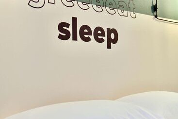 Greet Hotel Brest Aéroport