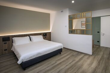 هتل Moody Smart & Comfy