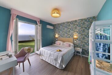 هتل Villa Lubrense Sorrento