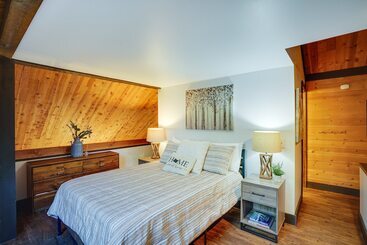 Inviting Sunriver Cabin W/ Resort Amenities!