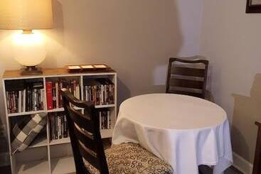 Loess Hills Inn B&b
