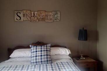 Loess Hills Inn B&b