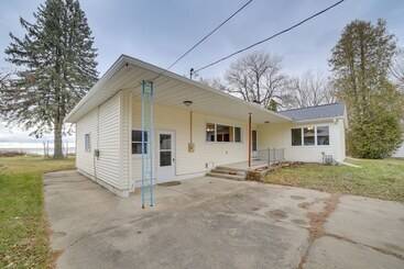 Menominee Waterfront Home W/ Private Beach Access!