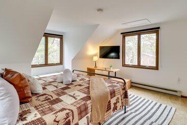 Pennsylvania Escape W/ Hot Tub, Deck, & Fire Pit!