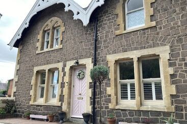 بنسيون The Gables