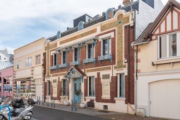 پانسیون Villa D Eaux