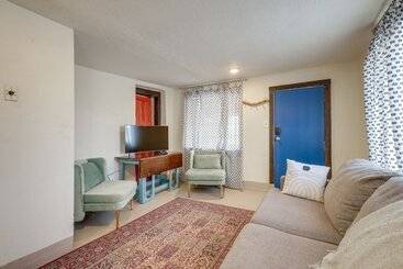Pet Friendly Home Near Downtown Albuquerque!