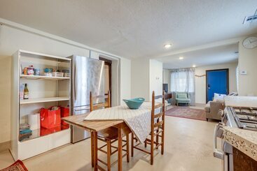 Pet Friendly Home Near Downtown Albuquerque!