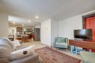 Pet Friendly Home Near Downtown Albuquerque!