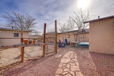Pet Friendly Home Near Downtown Albuquerque!