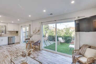 Pet Friendly Oceanside Gem W/ Patio, Walk To Beach