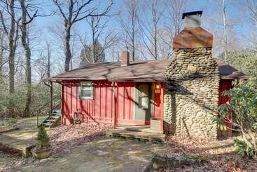 コテージ Dog Friendly Burnsville Cabin Rental Near Hiking!