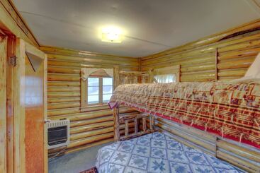 Сельский дом Montana Cabin: Day Trip To Glacier Natl Park!