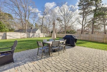 Modern Cape Cod Home W/ Patio: 2 Mi To Beaches!