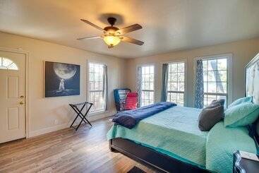 Spacious Grand Lake Lodge: Dock, Views & Grill!