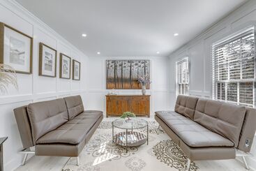Stylish Marietta Home W/ Deck   Near Truist Park!