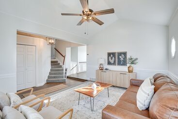 Stylish Orem Retreat W/ Deck, Near Byu & Uvu!