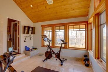 کلبه Telluride Mountain Chalet W/ Gym, Hot Tub & Views!