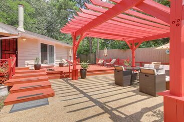Memphis Family Home W/ Deck & Games