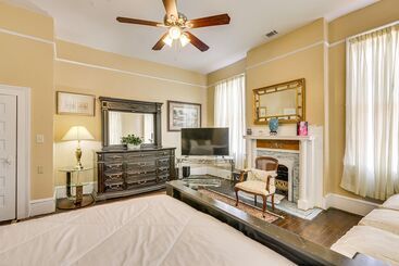 Central Albany Home With Covered Porch & Patio!