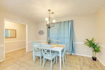 کلبه Charming Columbus Home W/ Yard   10 Mi To Dtwn!