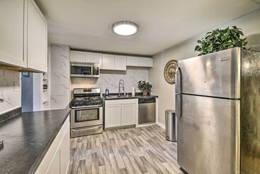 Charming Hampton Home < 2 Mi To Buckroe Beach