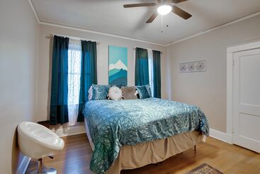 Charming Home: 2 Mi To Downtown Memphis & Zoo