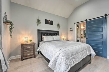 Chic Memphis Home W/ Deck ~ 2 Mi To Dtwn!