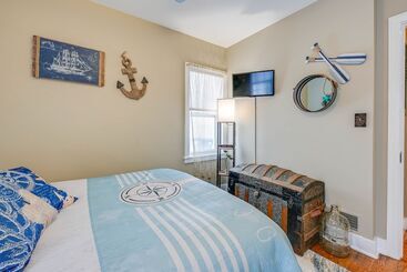 Cozy Wausau Home W/ Fireplace & Hot Tub Access