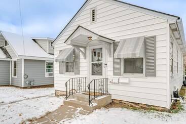 Cozy Wausau Home W/ Fireplace & Hot Tub Access