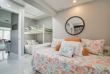 Family Friendly Fort Lauderdale Home Near Beaches!