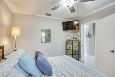 Family Friendly Fort Lauderdale Home Near Beaches!