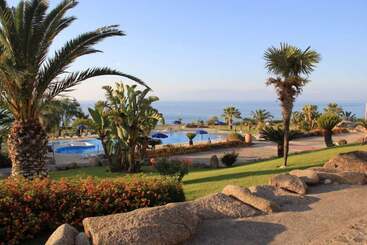 مسافرخانه Villaggio Club Dolomiti Sul Mare