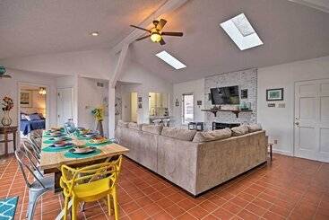 Lake Lanier Home W/ Dock, Boat Parking, & Grill!