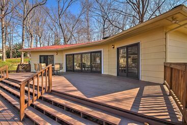 Lake Lanier Home W/ Dock, Boat Parking, & Grill!