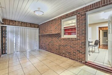 Decatur Home W/ Yard ~ 9 Mi To Downtown Atlanta!