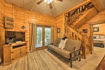 Peaceful Forest Escape W/ Game Room + Hot Tub