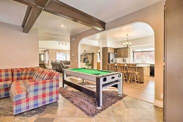 Pet Friendly Stateline Home < 2 Mi To Lake Tahoe!
