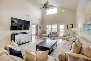 Riverfront Savannah Retreat W/ Private Dock!