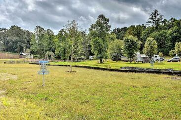 茅舍 Secluded Morganton Tiny Home W/ Grills!