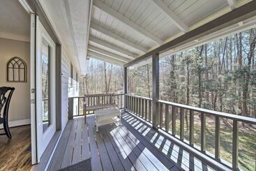 2 Mi To Lake: Blue Ridge  Yellowbird Cottage