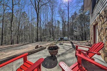 2 Mi To Lake: Blue Ridge  Yellowbird Cottage
