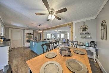 2 Mi To Lake: Blue Ridge  Yellowbird Cottage