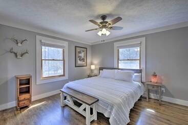 2 Mi To Lake: Blue Ridge  Yellowbird Cottage