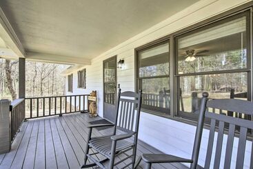 2 Mi To Lake: Blue Ridge  Yellowbird Cottage